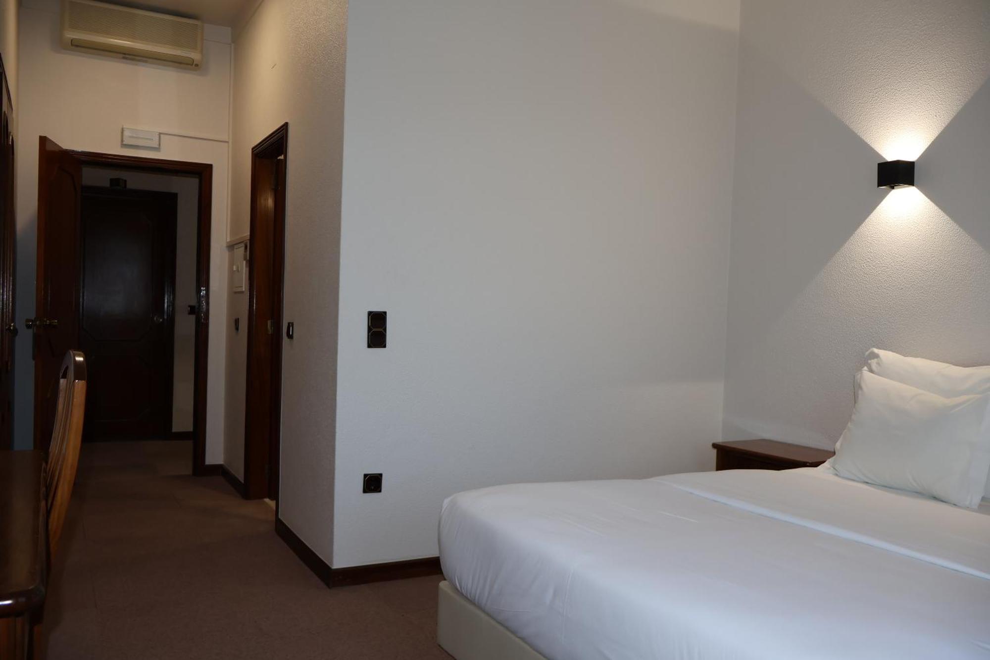 Hotel Santhyago Trofa Rum bild
